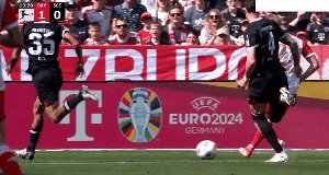 1714225519152095525.gif 赛事走势-【德甲】凯恩双响 拜仁2比1法兰克福