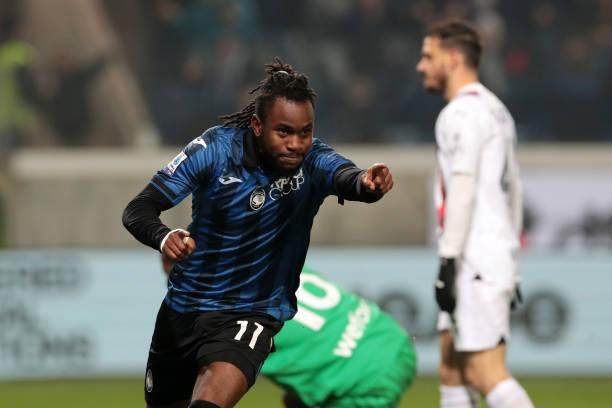 1702167581347018008.jpg 足球比分-4年一轮回再负真蓝黑,皮奥利再也救不了这支米兰?