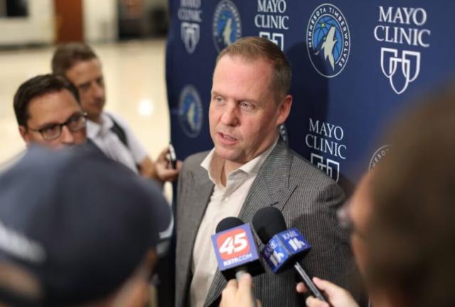 足球比分-赛季初表现不尽人意 狼队管理层仍对未来充满信心