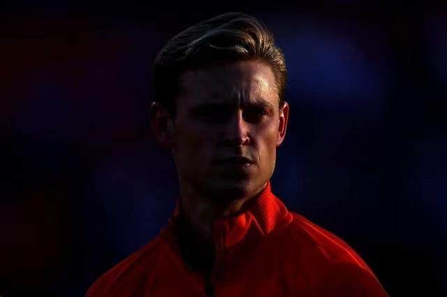 1656428266947004633.jpg 现场比分-【早报】转会市场也能“排水渠过弯”?