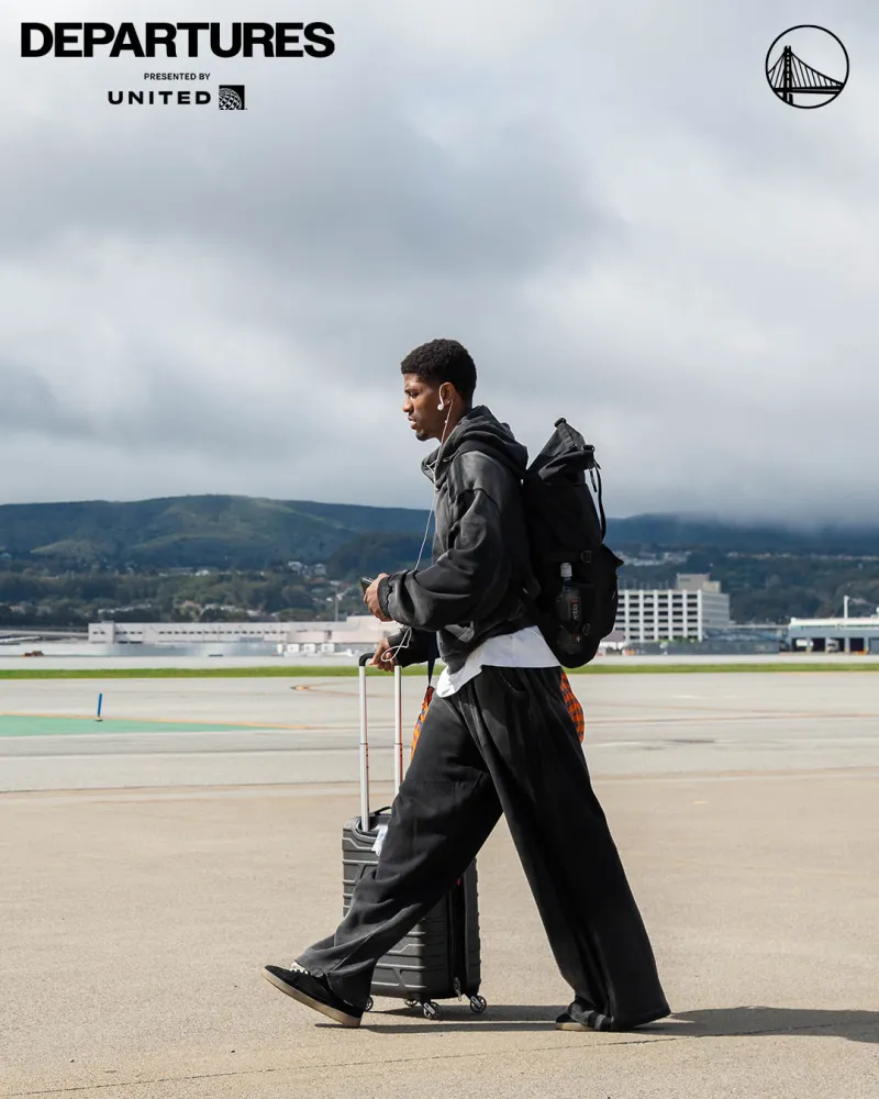 赛事走势-连续客场！勇士官方晒球员登机照，明日将对阵西部第三火箭