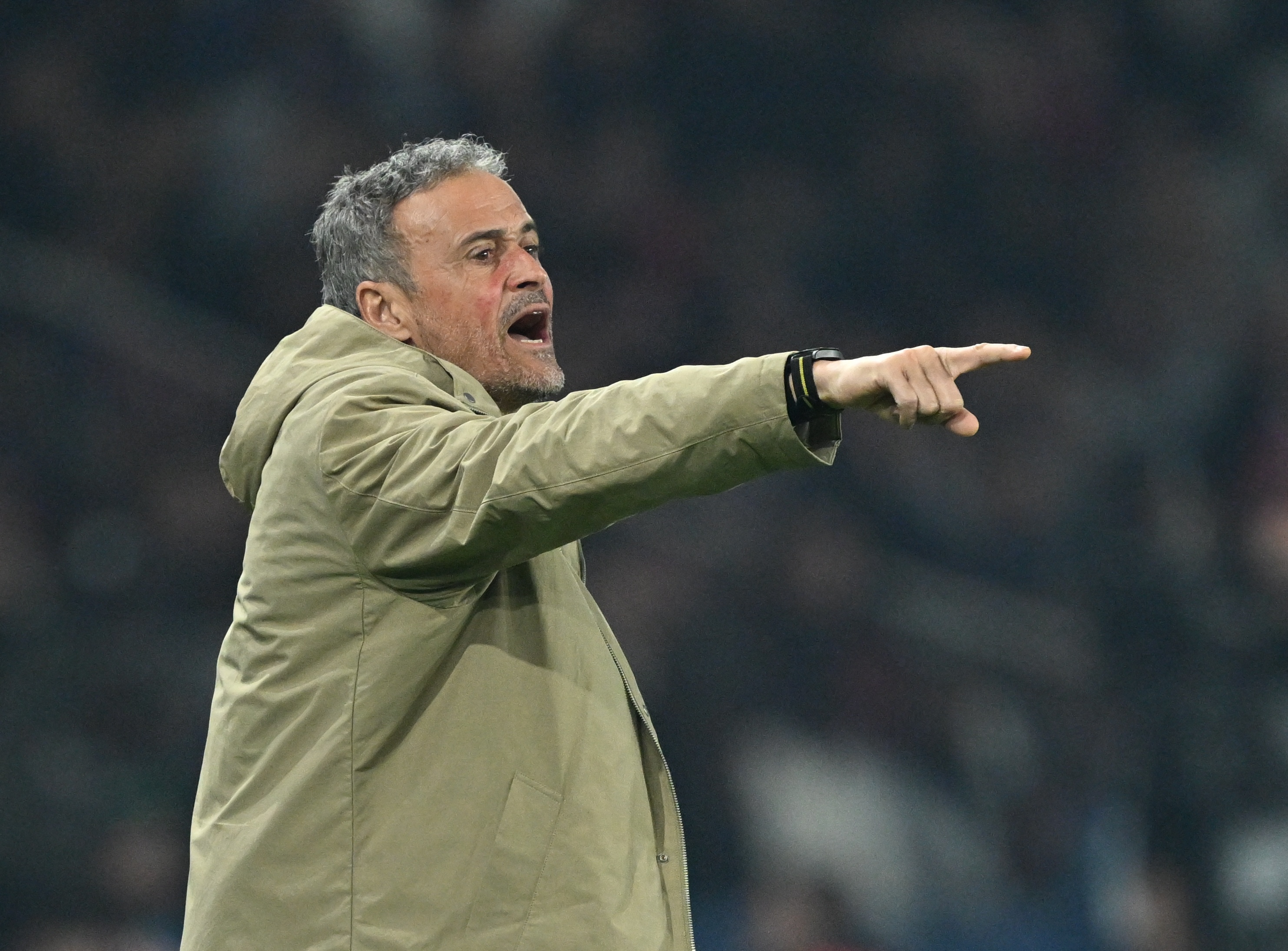 百家欧指-评论员：巴黎充分利用了板凳深度，关键时刻有人能够挺身而出