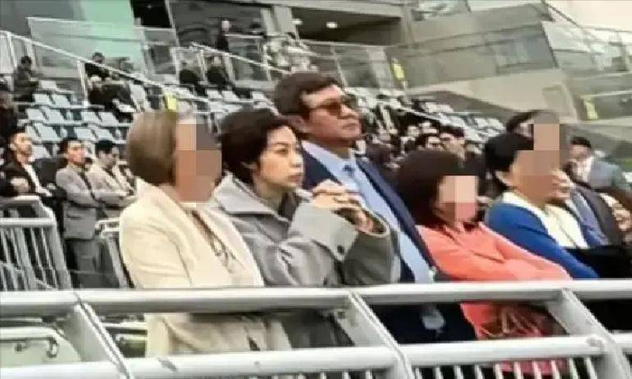 百家欧指-17年恩爱敌不过现实，65岁徐威明显苍老，45岁张怡宁依旧惊艳|马艳红|北京奥运会|爱情|乒乓球|陈梦_新浪体育_新浪新闻