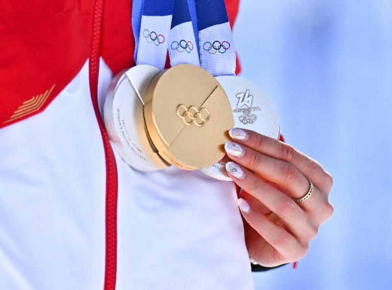 足球比分-U型场地女王！谷爱凌夺中国第五金：两届冬奥拿牌率100%